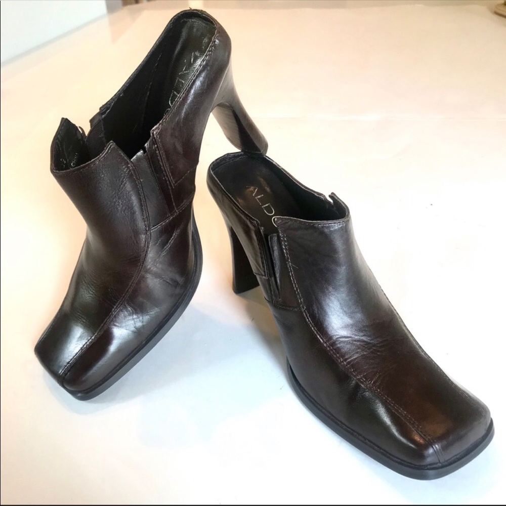 Vintage Aldo Brown Square Toe Mules, sz 9